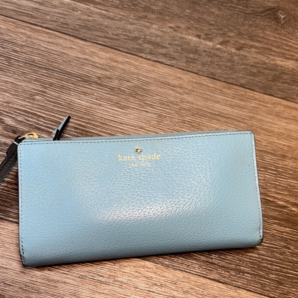 Kate Spade Sky Blue Wristlet - Picture 2 of 7